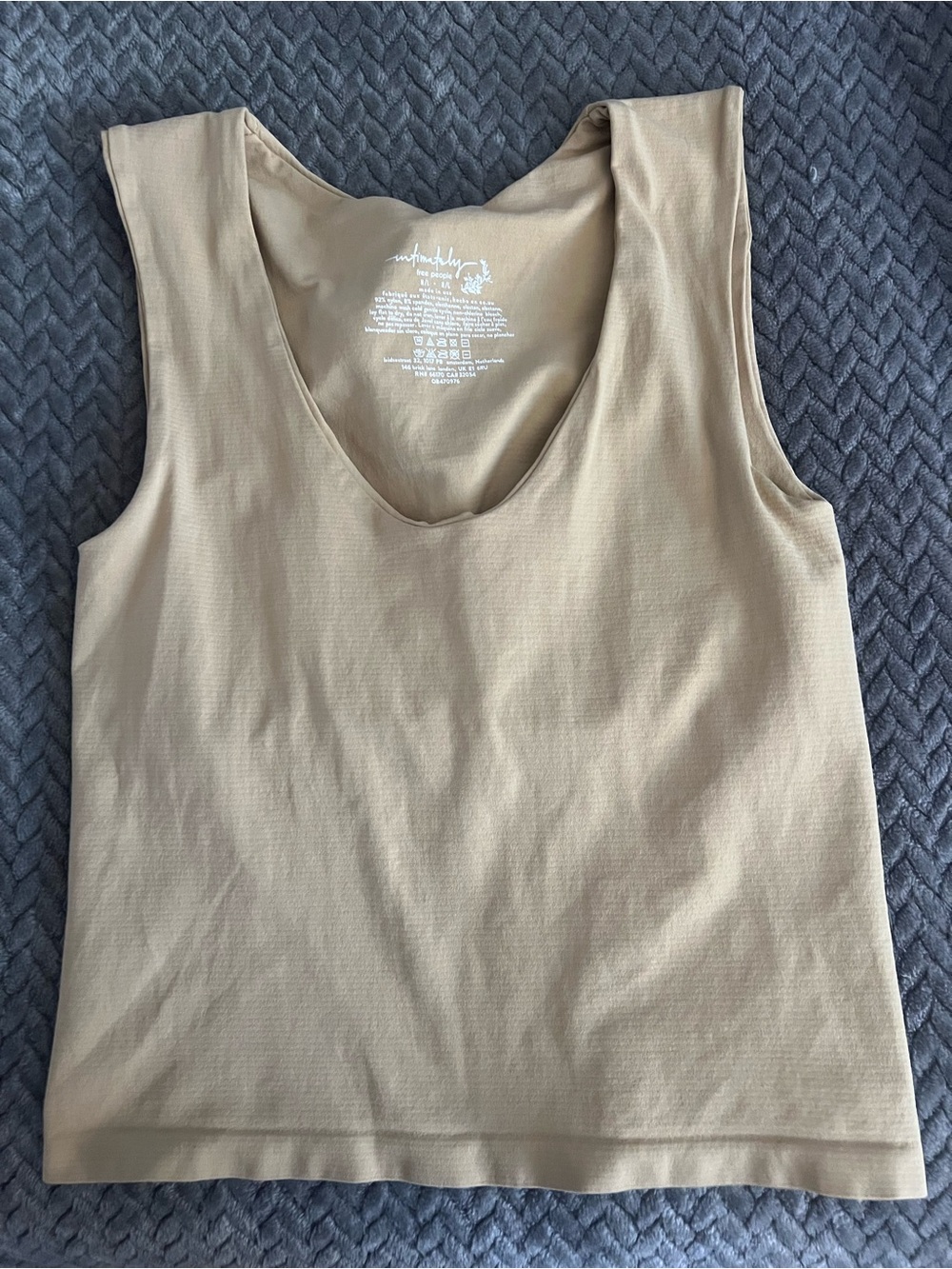 Free People clean lines  M/L Scoop Tank Top - Beige